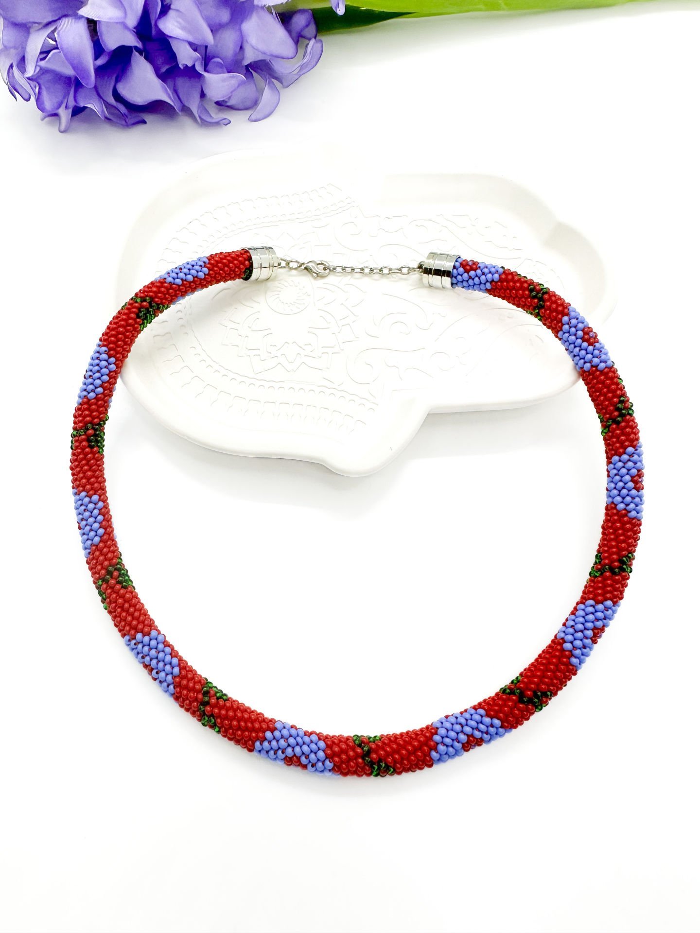 Nergis Çiçeği Bohem Kolye (Kırmızı