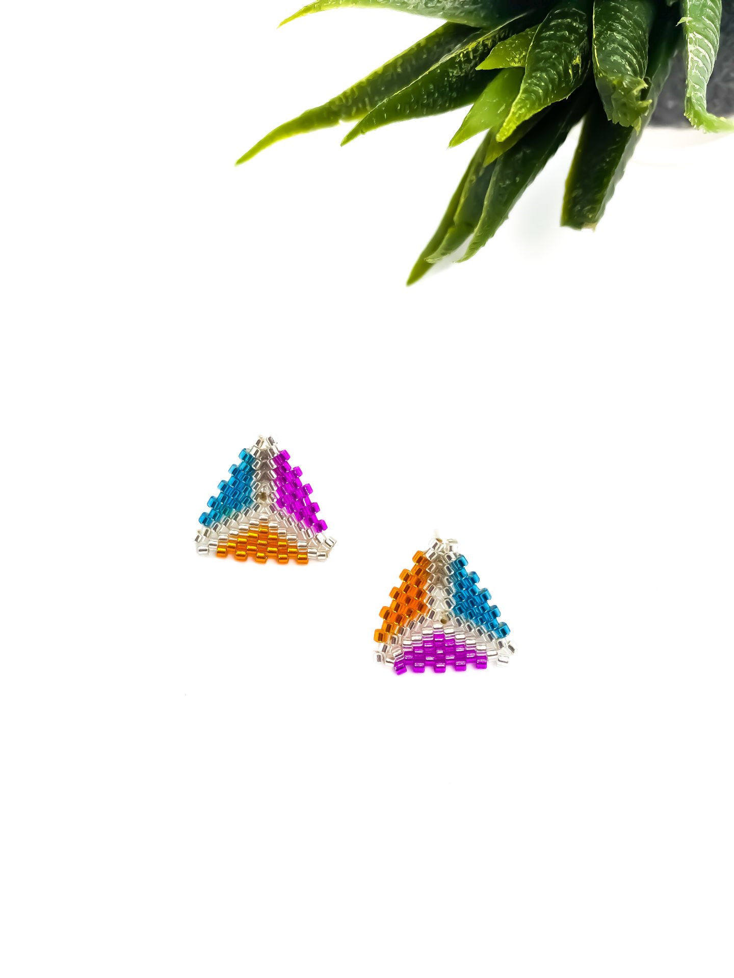 Üçgen Miyuki Küpe (Mavi-Pembe-Turuncu)