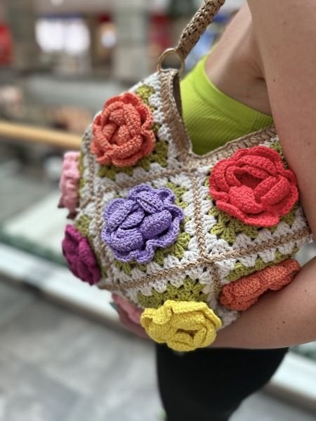 Çiçek Renkli Çanta