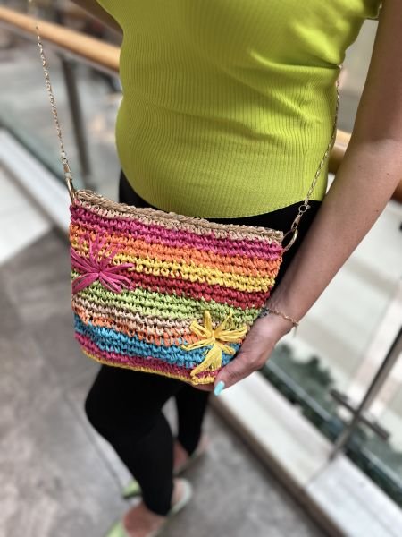 Zincir Detaylı Renkli Çanta