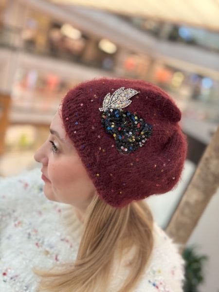 Pullu Nakış İşli Bere